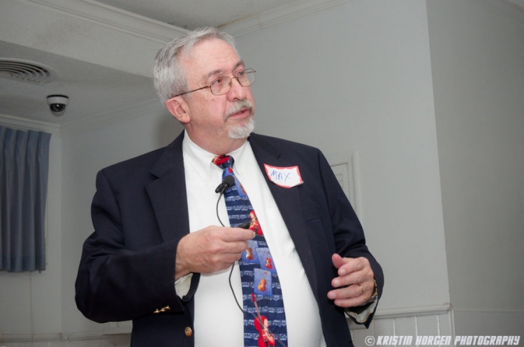 Max Gross giving his talk at Kabultec's 2016 Benefit Dinner.